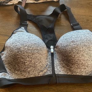 Victoria’s sports bra front zip